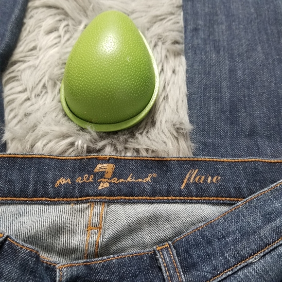 7 for all mankind,  women Jean's,  size 28. - Picture 7 of 7